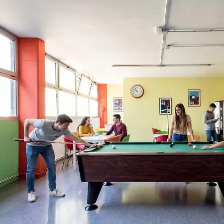 بيت شباب Residencia Universitaria Resa Campus De Montilivi *
