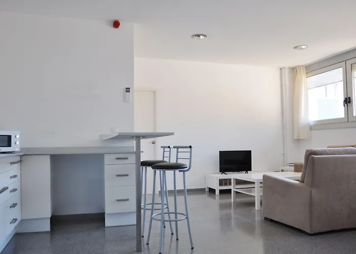 Residencia Universitaria Resa Campus De Montilivi Albergue