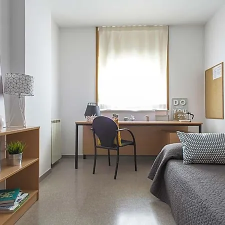 بيت شباب Residencia Universitaria Resa Campus De Montilivi *