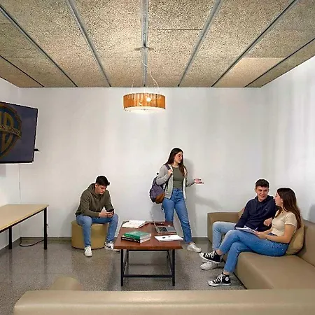 بيت شباب Residencia Universitaria Resa Campus De Montilivi *
