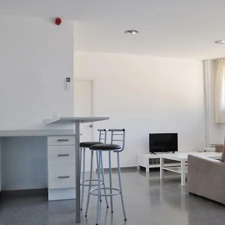 Residencia Universitaria Resa Campus De Montilivi بيت شباب *