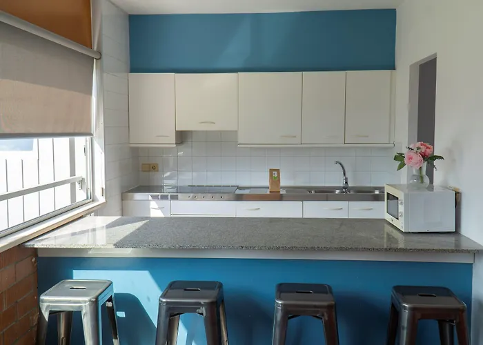 Residencia Universitaria Resa Campus De Montilivi بيت شباب *