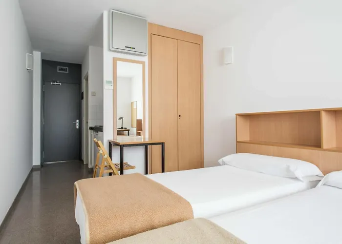 Residencia Universitaria Resa Campus De Montilivi Vandrerhjem