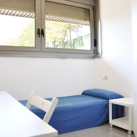 Residencia Universitaria Resa Campus De Montilivi Vandrarhem